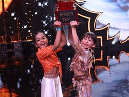 Super Dancer 5 Winner: एक नहीं दो बच्चों ने जीती ट्रॉफी, इन्होंने लूटी सारी लाइमलाइ Super Dancer 5 Winner: एक नहीं दो बच्चों ने जीती ट्रॉफी, इन्होंने लूटी सारी लाइमलाइ