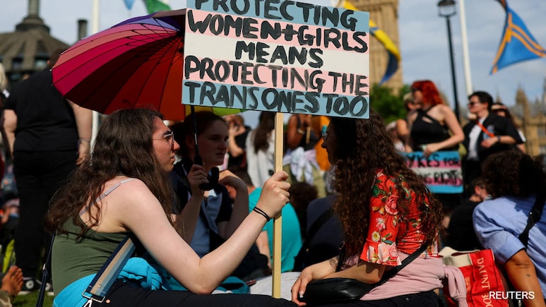 'Where Am I Safe?': Trans People Fear Harassment After UK Court's Ruling 'Where Am I Safe?': Trans People Fear Harassment After UK Court's Ruling