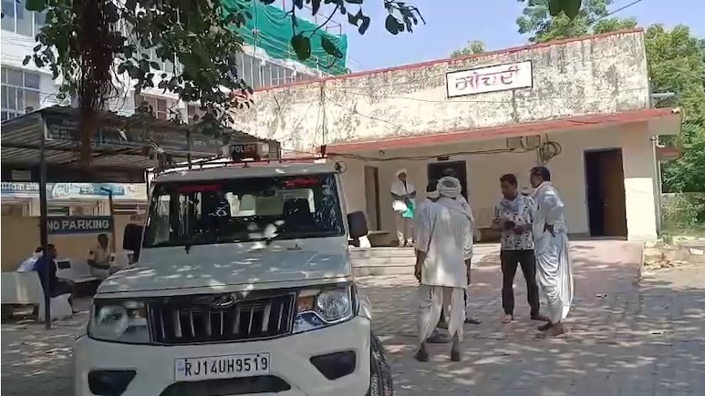 बुजुर्ग महिला ने बुखार की दवाई समझकर पी लिया जहर, इलाज के दौरान थम गई सांसे बुजुर्ग महिला ने बुखार की दवाई समझकर पी लिया जहर, इलाज के दौरान थम गई सांसे