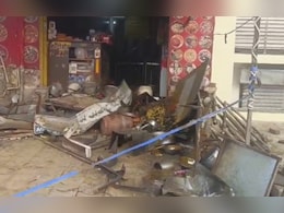 Rajasthan News: चूरू में होटल में खाना खाने को लेकर विवाद, एक युवक को पिकअप गाड़ी से कुचला  Rajasthan News: चूरू में होटल में खाना खाने को लेकर विवाद, एक युवक को पिकअप गाड़ी से कुचला