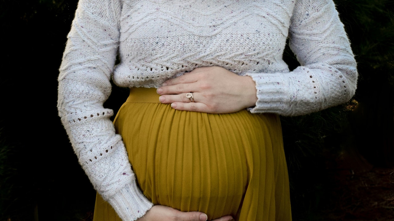 Maternity Fashion That Grows With You: Top Outfit Rules You Need To Know