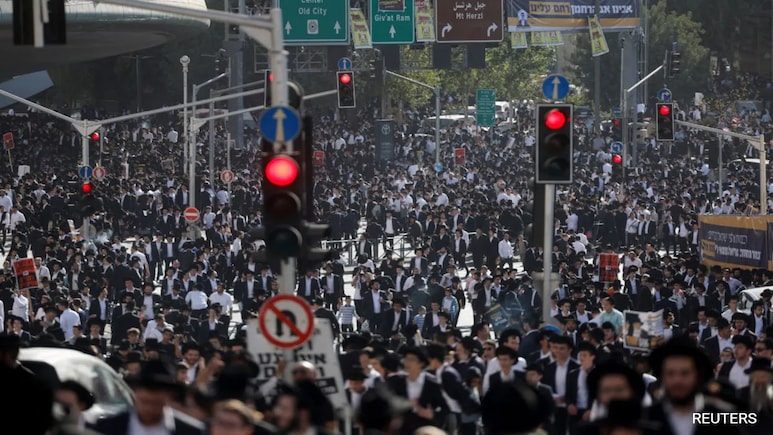 Massive Protest Rocks Israel As Ultra-Orthodox Jews Oppose Military Draft Massive Protest Rocks Israel As Ultra-Orthodox Jews Oppose Military Draft