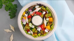 What Happens When You Eat Raw Salad Every Day For A Month