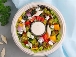 What Happens When You Eat Raw Salad Every Day For A Month