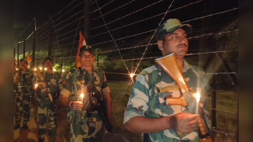 Diwali 2025: ऑपरेशन सिंदूर के बाद पहली दिवाली, सरहद पर जाबांज़ों के जज़्बे की रोशनी