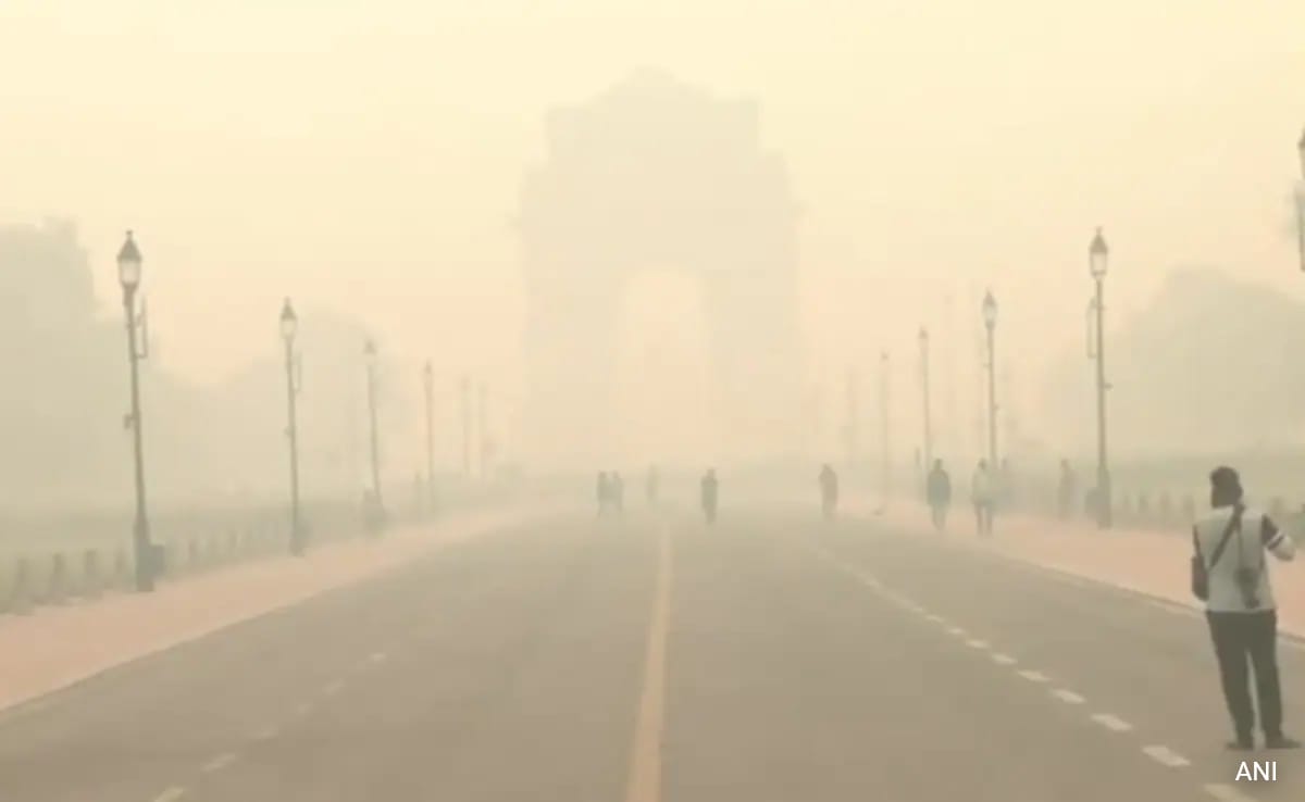Delhi Blanketed In Haze After First Green Diwali, Air Quality "Very Poor"