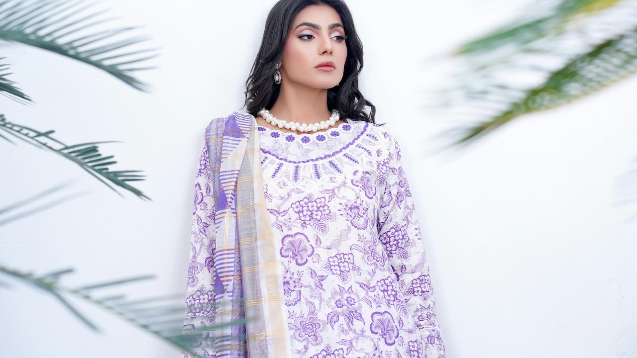 10 Easy Ways To Stop Light Cotton Kurtas From Looking See-Through. 10 Easy Ways To Stop Light Cotton Kurtas From Looking See-Through.