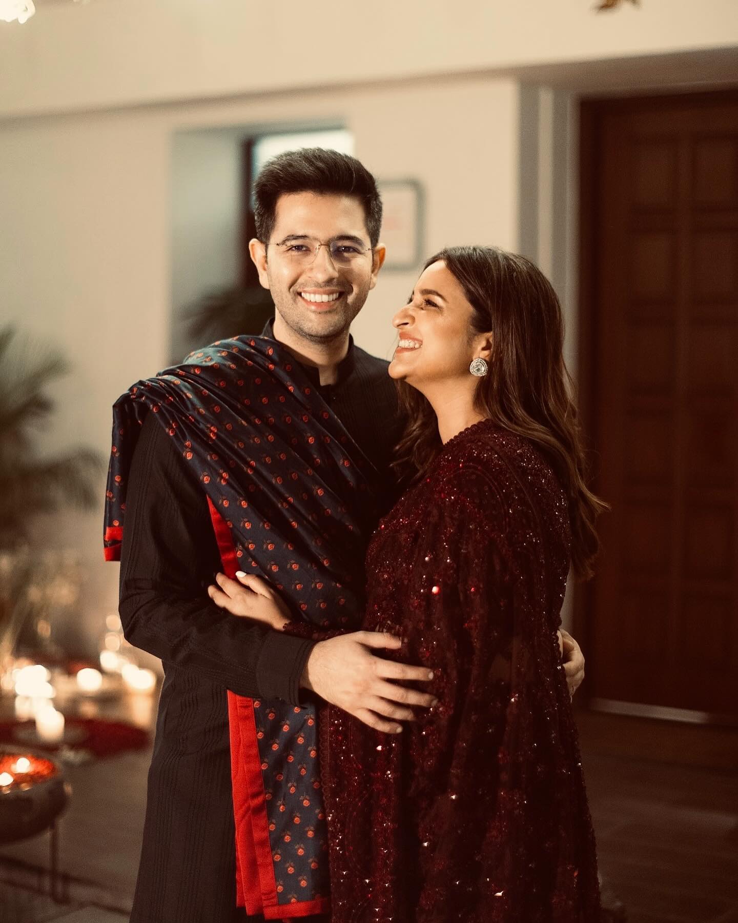 परिणीति चोपड़ा-राघव चड्ढा बनें बेटे के पेरेंट्स, जानें दोनों में कितना है उम्र का फासला, नेटवर्थ में कौन आगे?
