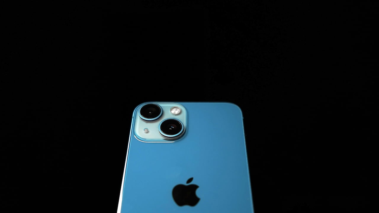 Grab this festive season, a massive price drop on the iPhone 13 during the Big Bang Diwali