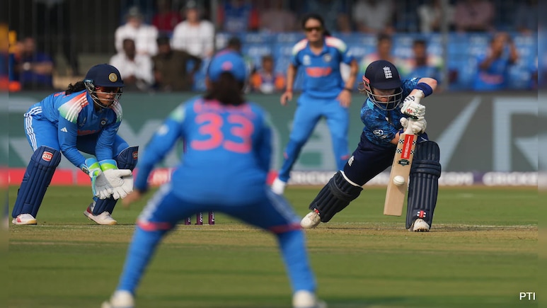 India vs England Live Score: इंग्लैंड ने पार किया 200 का स्कोर, जानें पल-पल का अपडेट्स India vs England Live Score: इंग्लैंड ने पार किया 200 का स्कोर, जानें पल-पल का अपडेट्स