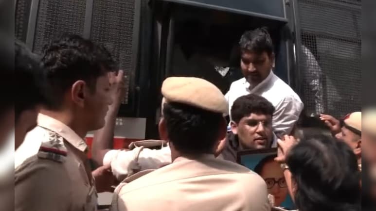 रायबरेली दलित युवक की हत्या पर दिल्ली में NSUI का विरोध, 9 आरोपी गिरफ्तार