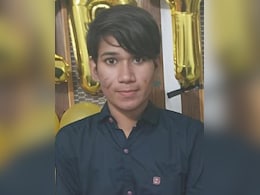 Rajasthan: स्कूल में अचानक बेहोश होकर गिरी 12वीं की छात्रा, मौके पर ही मौत; जांच में जुटी पुलिस Rajasthan: स्कूल में अचानक बेहोश होकर गिरी 12वीं की छात्रा, मौके पर ही मौत; जांच में जुटी पुलिस