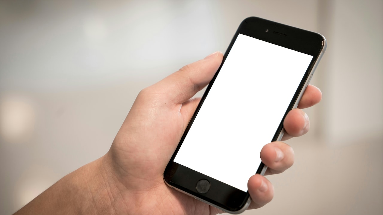 How To Choose A Smartphone With The Best Telephoto Lens