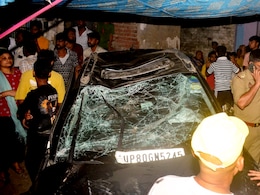 आगरा में रफ्तार का कहर! बेकाबू कार ने 7 लोगों को रौंदा, 5 की दर्दनाक मौत  आगरा में रफ्तार का कहर! बेकाबू कार ने 7 लोगों को रौंदा, 5 की दर्दनाक मौत