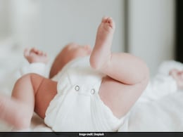 Chinese Couple Makes Millions Selling Diapers In Africa, Internet Praises Their Journey Chinese Couple Makes Millions Selling Diapers In Africa, Internet Praises Their Journey
