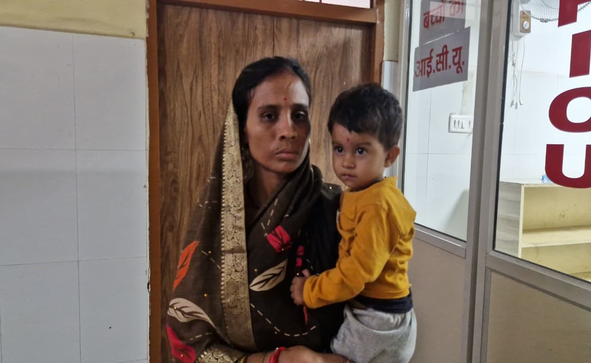 Cough Syrup Case: बैतूल में एक संदिग्ध बच्ची को जांच के लिए भोपाल किया रेफर, जानिए क्या है मामला?