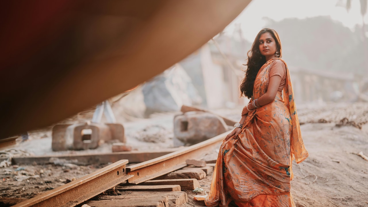 How to dress perfectly for the office Diwali party this festive season?