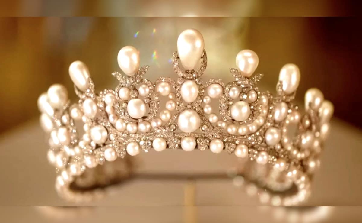 A tiara adorned with pearls worn by French Empress Eugenie A tiara adorned with pearls worn by French Empress Eugenie