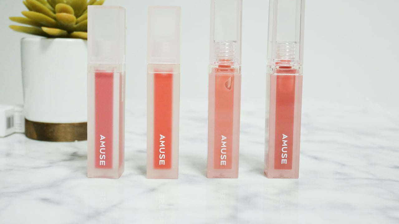 Best Lipstick Shades for Evening Puja Lighting (Hint: Avoid Gloss)