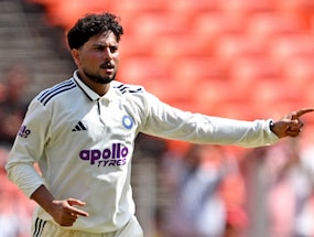 "Always Keeps You In Game": Shubman Gill Hails Kuldeep Yadav After Series Win