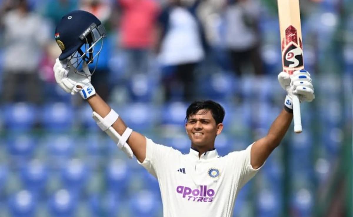 "I Am A Grandfather": Sunil Gavaskars Epic Remark On Yashasvi Jaiswal After 175 vs West Indies