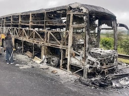 Kurnool Bus Accident: 234 स्मार्टफोन्स ठरले 19 प्रवाशांच्या मृत्यूला कारणीभूत; बस दुर्घटनेतील धक्कादायक खुलासा! Kurnool Bus Accident: 234 स्मार्टफोन्स ठरले 19 प्रवाशांच्या मृत्यूला कारणीभूत; बस दुर्घटनेतील धक्कादायक खुलासा!