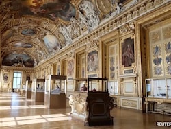 Finding Jewels And Brazen Thieves In Louvre Heist Is A Race Against Time