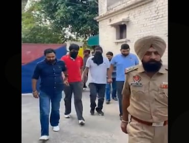 Sikandar Shaikh Arrest : महाराष्ट्र केसरी सिकंदर शेखला गंभीर गुन्ह्यात अटक, पोलिसांनी दिली धक्कादायक माहिती