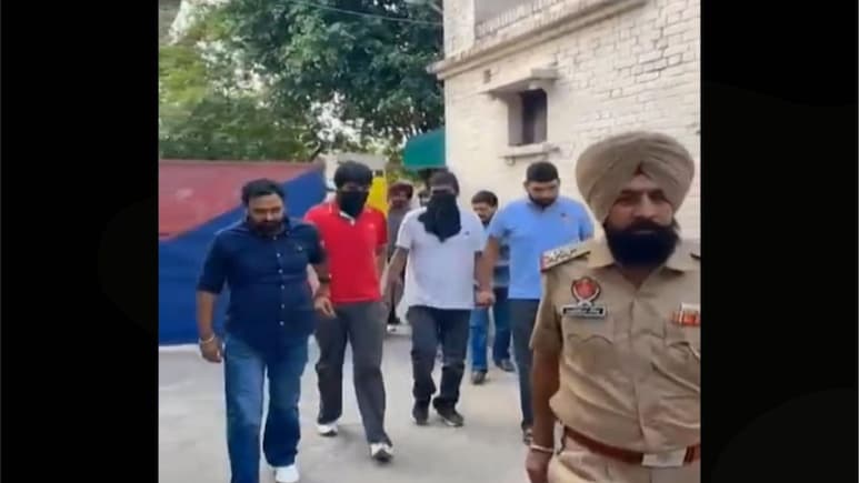 Sikandar Shaikh Arrest : महाराष्ट्र केसरी सिकंदर शेखला गंभीर गुन्ह्यात अटक, पोलिसांनी दिली धक्कादायक माहिती Sikandar Shaikh Arrest : महाराष्ट्र केसरी सिकंदर शेखला गंभीर गुन्ह्यात अटक, पोलिसांनी दिली धक्कादायक माहिती