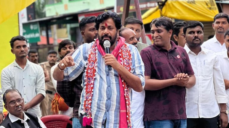 Nagpur News: बच्चू कडुंच्या ट्रॅक्टर रॅलीचा नागपुरात महाएल्गार! 'या' महामार्गावरील वाहतूक वळवली, वाचा डिटेल्स Nagpur News: बच्चू कडुंच्या ट्रॅक्टर रॅलीचा नागपुरात महाएल्गार! 'या' महामार्गावरील वाहतूक वळवली, वाचा डिटेल्स