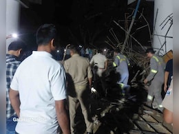 यूपी: टूंडला में निर्माणाधीन रेलवे ओवरब्रिज का हिस्सा गिरा, 5 मजदूर घायल; 2 की हालत गंभीर यूपी: टूंडला में निर्माणाधीन रेलवे ओवरब्रिज का हिस्सा गिरा, 5 मजदूर घायल; 2 की हालत गंभीर