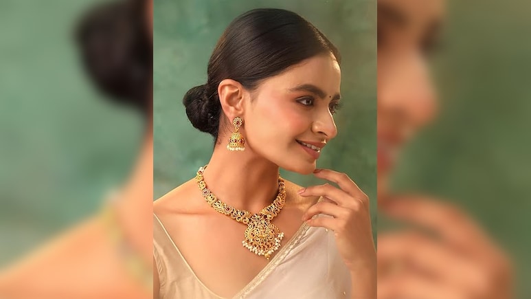खूबसूरत Temple Jewellery Sets पर 70%-80% की छूट, इतनी सस्ती डील्स पहले कभी नहीं देखी होगी