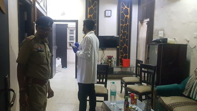 रायपुर में 1.50 करोड़ की लूट: दरवाजा खोलते ही कारोबारी की कनपटी पर प‍िस्‍टल लगाई, बोहोश कर ले गए 86 किलो चांदी