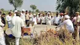Rajasthan: तीन मासूम बच्चों के साथ कूद गई मां, सास गई खोजने तो टांके पर दिखी बहू की चप्पल...अंदर झांकते ही दहल गया दिल