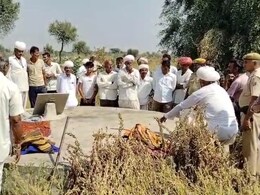Rajasthan: तीन मासूम बच्चों के साथ कूद गई मां, सास गई खोजने तो टांके पर दिखी बहू की चप्पल...अंदर झांकते ही दहल गया दिल Rajasthan: तीन मासूम बच्चों के साथ कूद गई मां, सास गई खोजने तो टांके पर दिखी बहू की चप्पल...अंदर झांकते ही दहल गया दिल