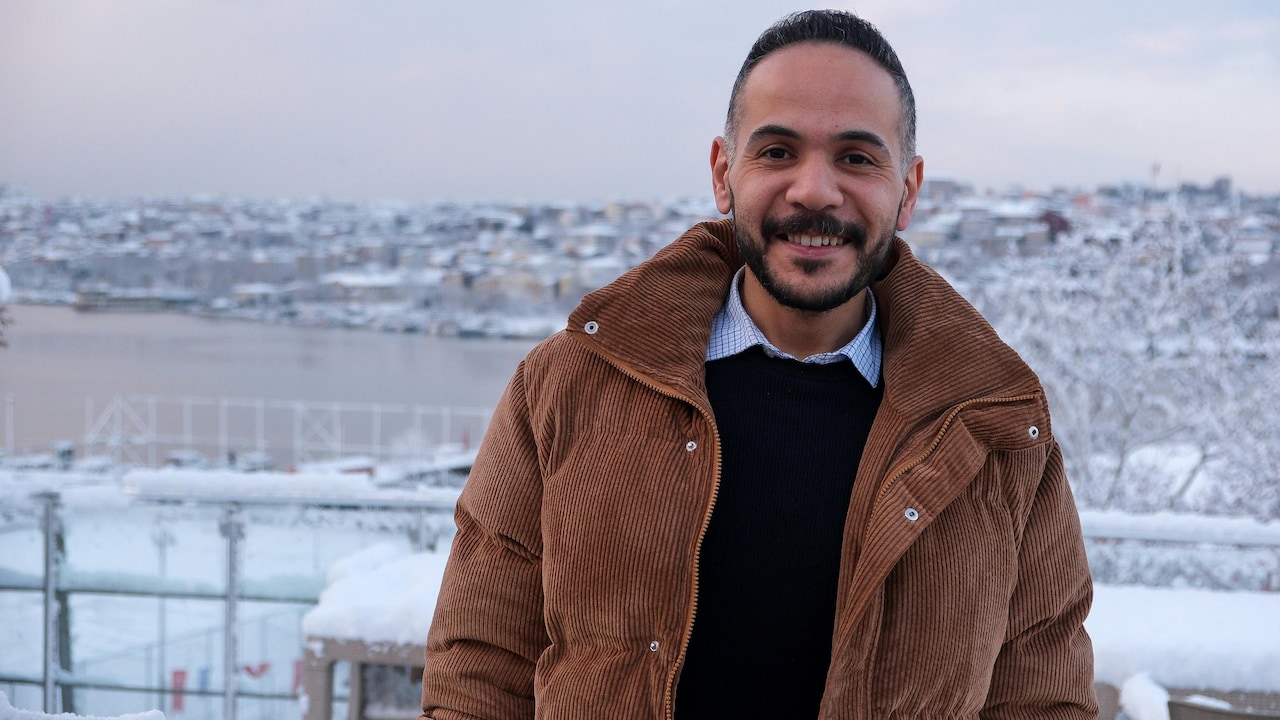 Say goodbye to unnecessary fashion bulk with these layering techniques for winter Say goodbye to unnecessary fashion bulk with these layering techniques for winter