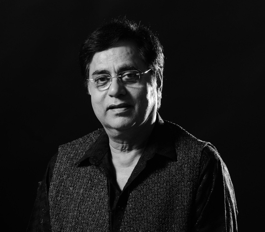 Jagjit Singh: भारी आवाज की वजह से कभी बॉलीवुड ने किया किनारा, बाद में ऐसे बने गजल के बेताज बादशाह