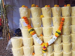 Kolhapur News: पाडव्याच्या मुहूर्तावर कोल्हापुरात गुळाचे सौदे! किती मिळाला भाव?