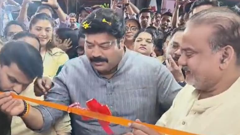 कल्याणमध्ये 16,000 हून अधिक दुबार मतदार! 'खोटारडेपणा करून सत्तेत आले', मनसेच्या राजू पाटलांचे आरोप कल्याणमध्ये 16,000 हून अधिक दुबार मतदार! 'खोटारडेपणा करून सत्तेत आले', मनसेच्या राजू पाटलांचे आरोप