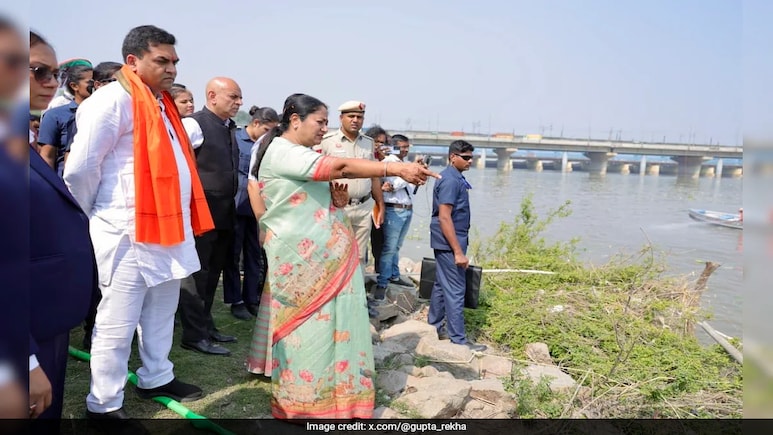 "Earlier, Even Mosquitoes Couldn't Thrive": Rekha Gupta Praises Yamuna Revival Ahead Of Chhath "Earlier, Even Mosquitoes Couldn't Thrive": Rekha Gupta Praises Yamuna Revival Ahead Of Chhath