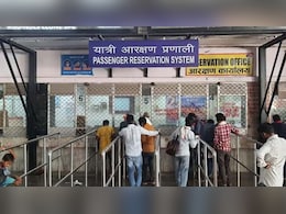 दीपावली पर बंद रहेंगे कई रेलवे टिकट काउंटर, जानिए किन जगहों से नहीं हो पाएगा रिजर्वेशन दीपावली पर बंद रहेंगे कई रेलवे टिकट काउंटर, जानिए किन जगहों से नहीं हो पाएगा रिजर्वेशन