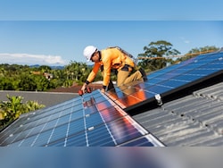 Australia To Offer Hours Of Free Solar Power