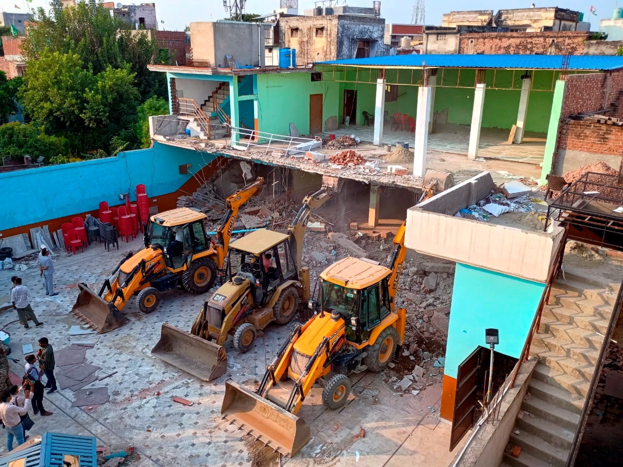 बुलडोजर के बाद 'बिजली बिल' का झटका... बरेली हिंसा मामले में तौकीर रजा के करीबियों पर कस रहा शिकंजा