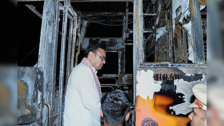 जिंदगी बचाने का एक ही रास्ता था, नहीं खुला बस का दरवाजा... जैसलमेर बस में 20 यात्री जिंदा जले, पढ़ें इनसाइड स्टोरी