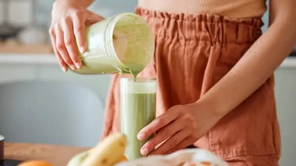 Say Goodbye To Hair Fall With This Nutritionist-Recommended Smoothie
