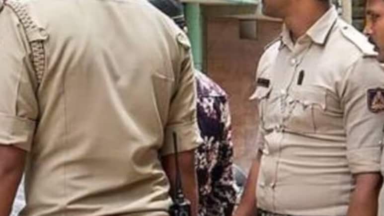 बुखार से तड़प रहे पति को मायके बुलाया, फिर प्रेमी के हाथों करवा दिया मर्डर, एक गलती से पकड़ी गई