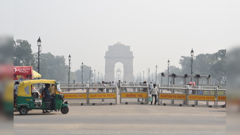 दिल्ली में जमकर हुई आतिशबाजी, हवा हुई 'जहरीली' ; जानिए कितना खतरनाक पहुंचा AQI का स्तर?