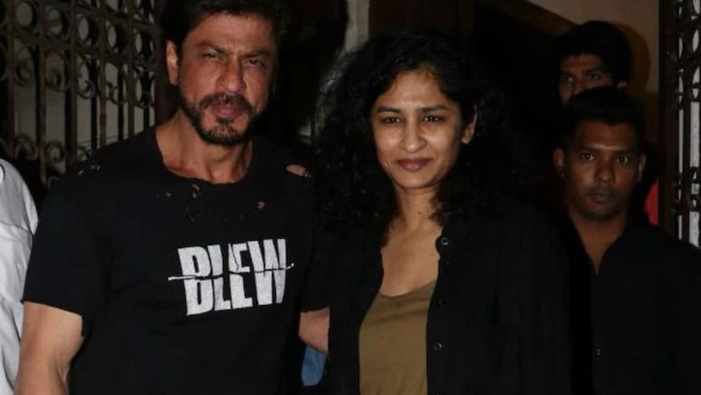 "When Shah Rukh Khan Is On Set, Female Hormones Skyrocket": Director Gauri Shinde Decodes 'The SRK Effect' "When Shah Rukh Khan Is On Set, Female Hormones Skyrocket": Director Gauri Shinde Decodes 'The SRK Effect'