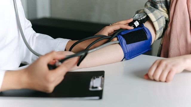 Rapid BP Fluctuations May Signal Risk Of Brain Degeneration In Elderly: Study