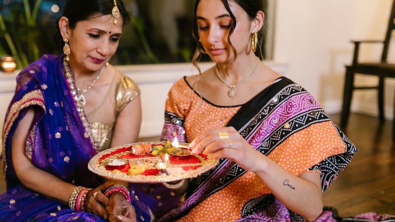 Sunday Health Reset: Mindful, Healthy Celebration Rituals For The Festive Season Sunday Health Reset: Mindful, Healthy Celebration Rituals For The Festive Season